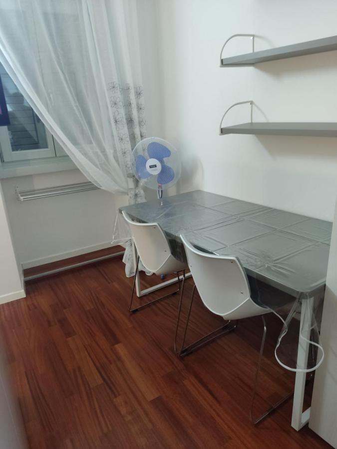 Jennifer House. Trento Esterno foto